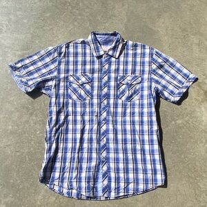 Blue and white plaid short sleeve button up shirt